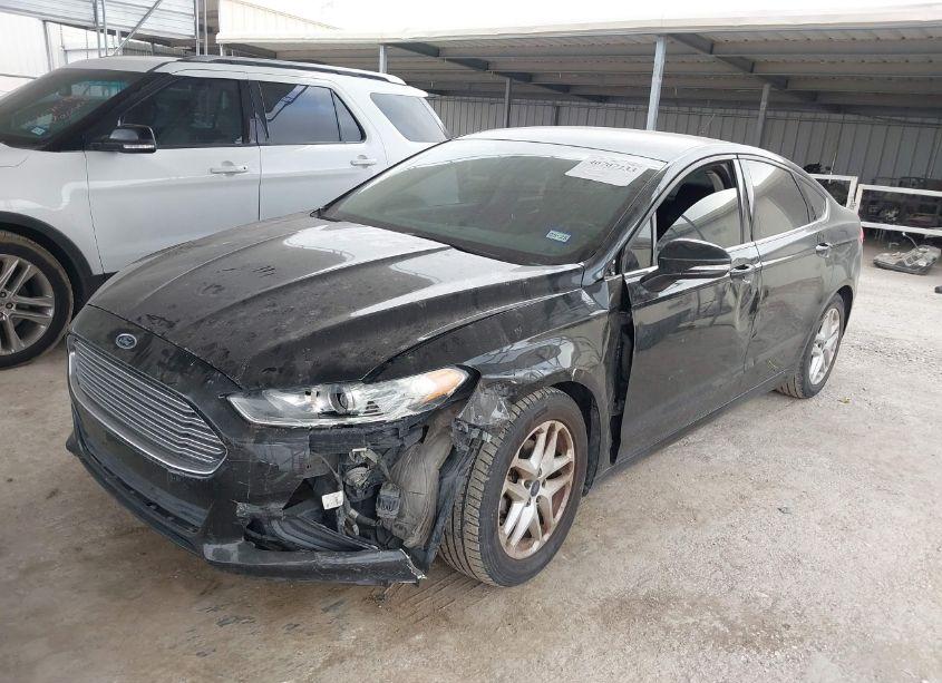 Photo 2 of 2014 Ford Fusion SE (VIN 3FA6P0HD2ER193598)