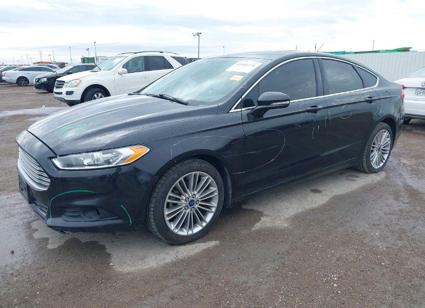 Photo 2 of 2014 Ford Fusion SE (VIN 3FA6P0HD2ER201151)