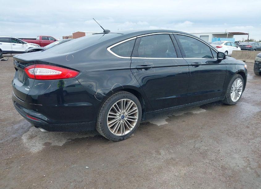 Photo 4 of 2014 Ford Fusion SE (VIN 3FA6P0HD2ER201151)