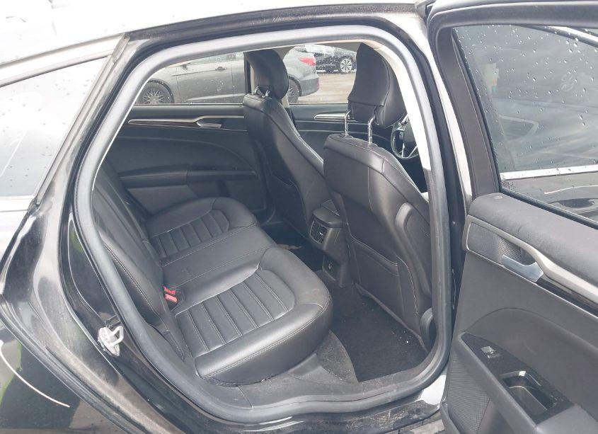 Photo 8 of 2014 Ford Fusion SE (VIN 3FA6P0HD2ER201151)