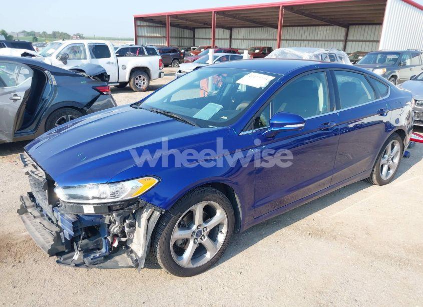 Photo 2 of 2014 Ford Fusion SE (VIN 3FA6P0HD2ER221948)