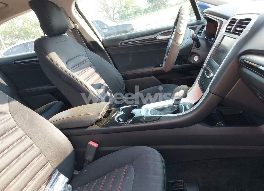 Photo 5 of 2014 Ford Fusion SE (VIN 3FA6P0HD2ER221948)