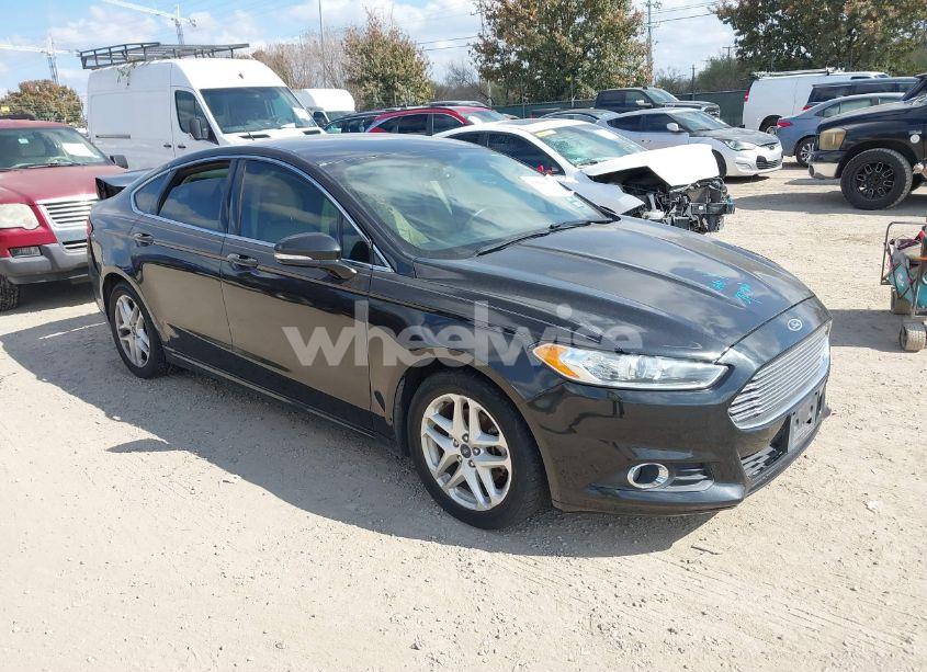 2014 Ford Fusion SE (VIN 3FA6P0HD2ER247451) main photo