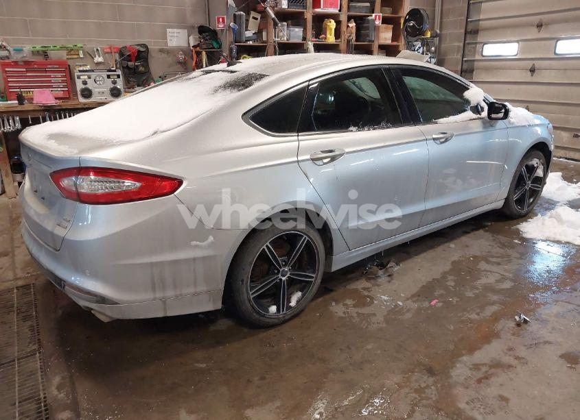 Photo 4 of 2014 Ford Fusion SE (VIN 3FA6P0HD2ER297203)