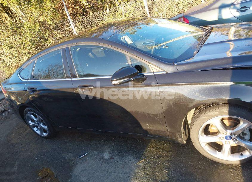 Photo 13 of 2014 Ford Fusion SE (VIN 3FA6P0HD2ER326778)