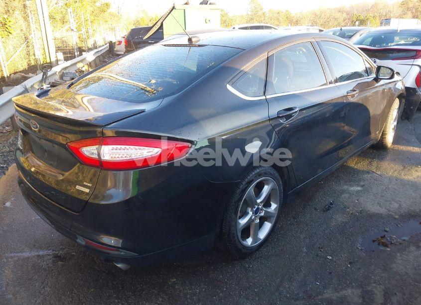Photo 4 of 2014 Ford Fusion SE (VIN 3FA6P0HD2ER326778)