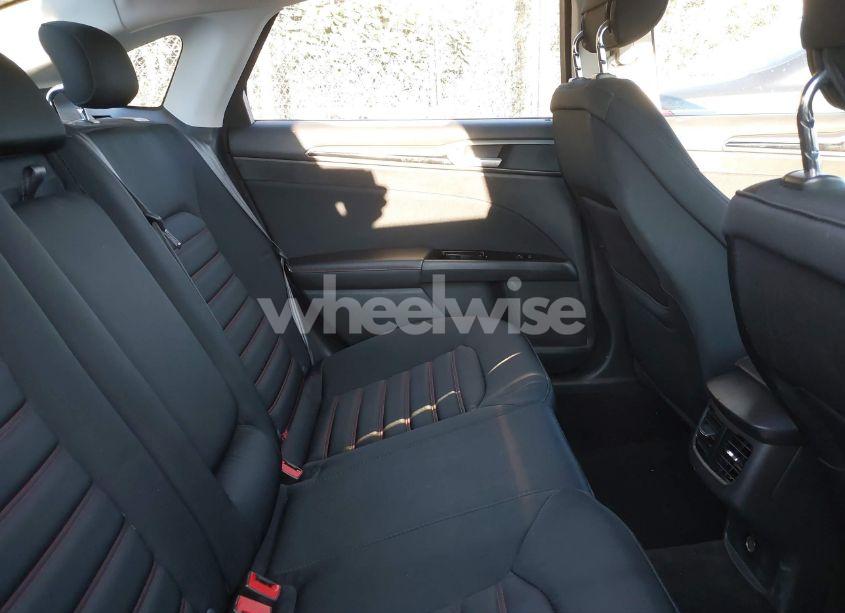 Photo 8 of 2014 Ford Fusion SE (VIN 3FA6P0HD2ER326778)