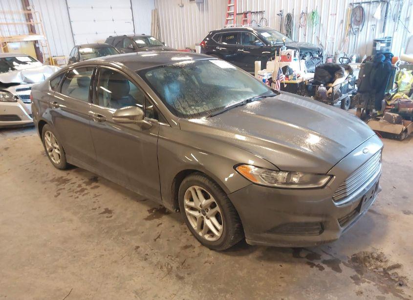 2014 Ford Fusion SE (VIN 3FA6P0HD2ER339790) main photo