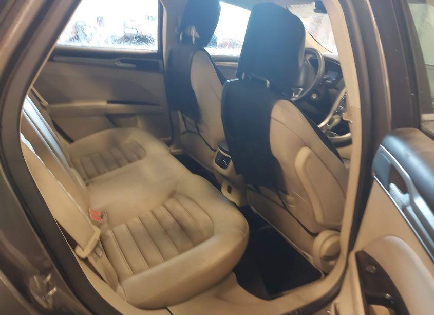 Photo 8 of 2014 Ford Fusion SE (VIN 3FA6P0HD2ER339790)