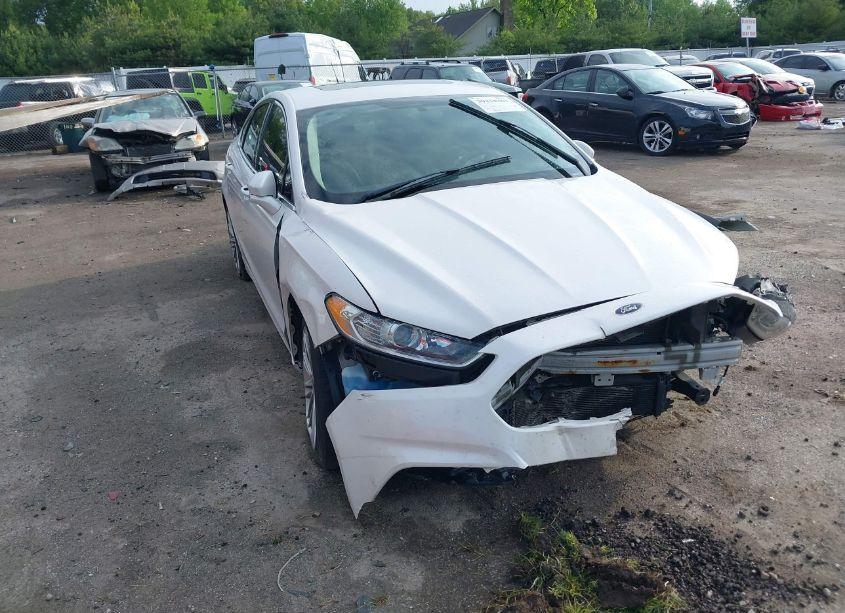 2014 Ford Fusion SE (VIN 3FA6P0HD2ER387886) main photo