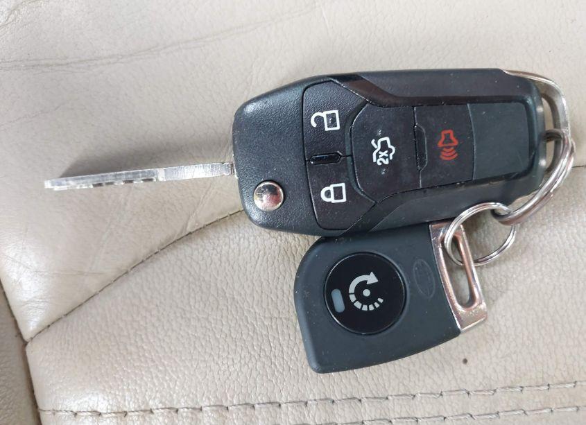 Photo 11 of 2014 Ford Fusion SE (VIN 3FA6P0HD2ER387886)