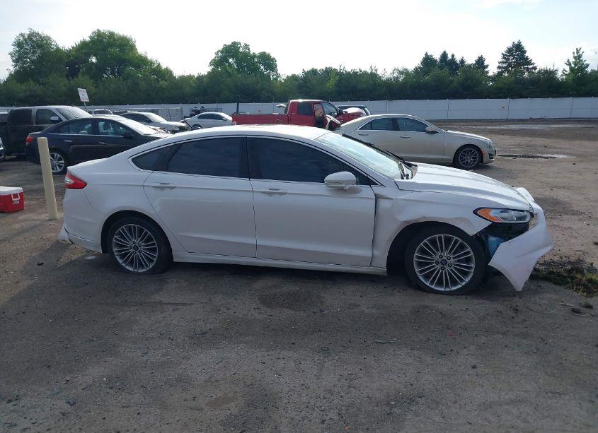 Photo 13 of 2014 Ford Fusion SE (VIN 3FA6P0HD2ER387886)