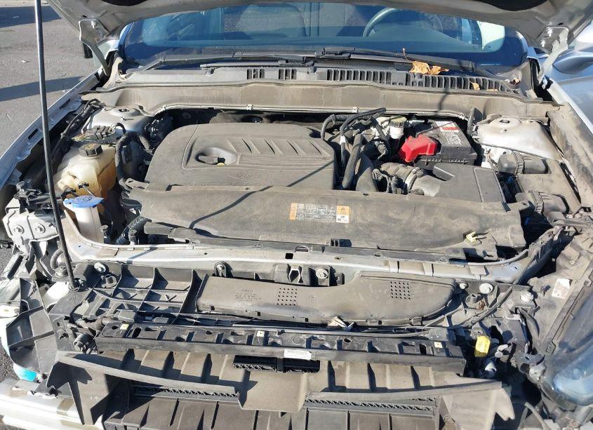 Photo 10 of 2014 Ford Fusion SE (VIN 3FA6P0HD2ER392876)