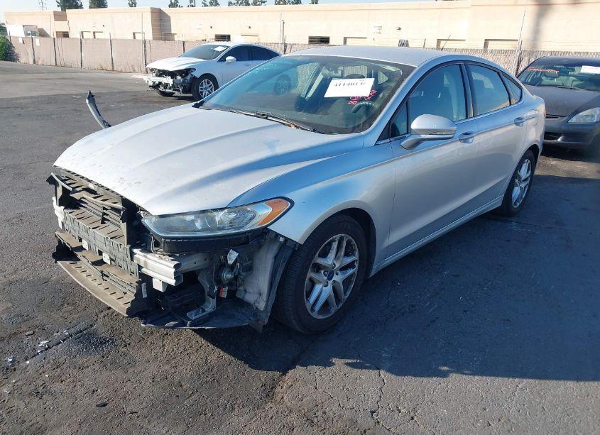 Photo 2 of 2014 Ford Fusion SE (VIN 3FA6P0HD2ER392876)