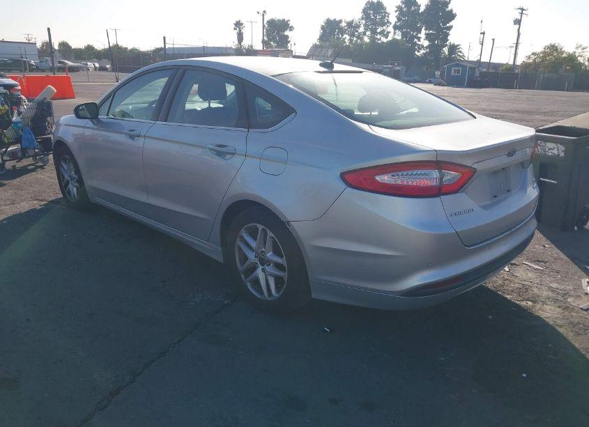Photo 3 of 2014 Ford Fusion SE (VIN 3FA6P0HD2ER392876)