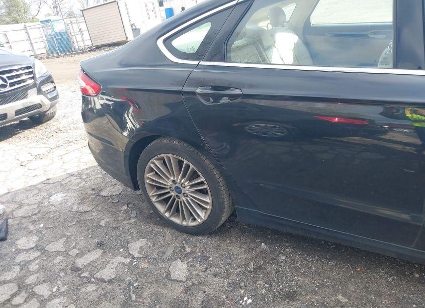 Photo 6 of 2015 Ford Fusion SE (VIN 3FA6P0HD2FR134553)