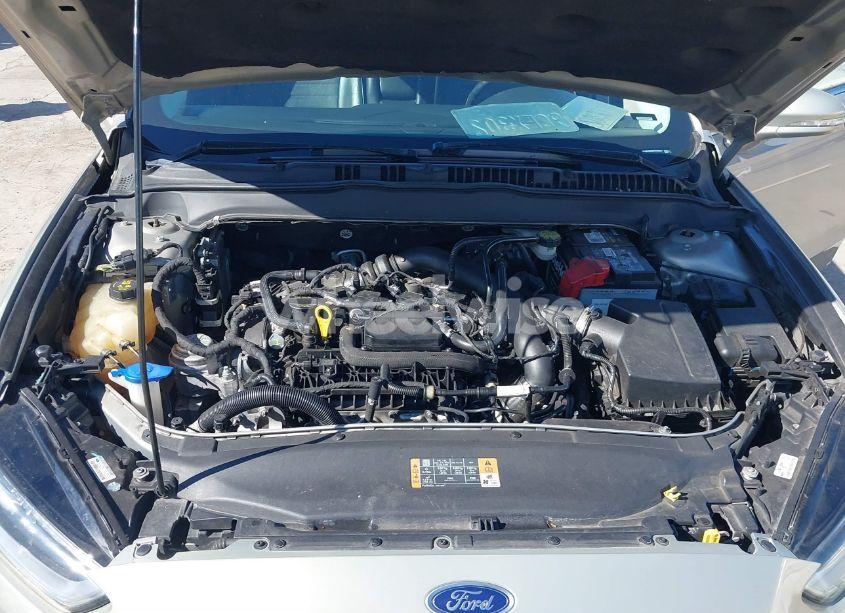 Photo 10 of 2015 Ford Fusion SE (VIN 3FA6P0HD2FR184644)