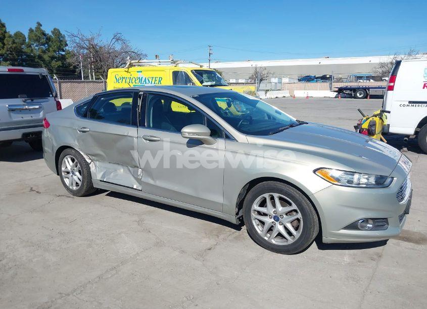 Photo 6 of 2015 Ford Fusion SE (VIN 3FA6P0HD2FR184644)