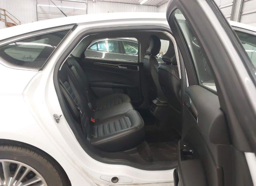 Photo 8 of 2015 Ford Fusion SE (VIN 3FA6P0HD2FR194901)