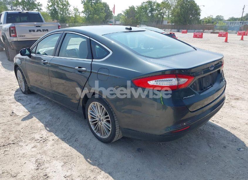 Photo 3 of 2015 Ford Fusion SE (VIN 3FA6P0HD2FR204844)