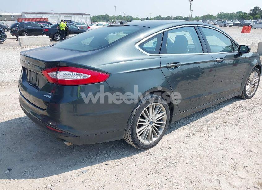 Photo 4 of 2015 Ford Fusion SE (VIN 3FA6P0HD2FR204844)