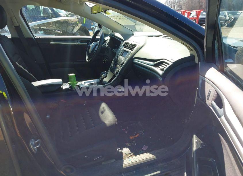 Photo 5 of 2015 Ford Fusion SE (VIN 3FA6P0HD2FR221031)