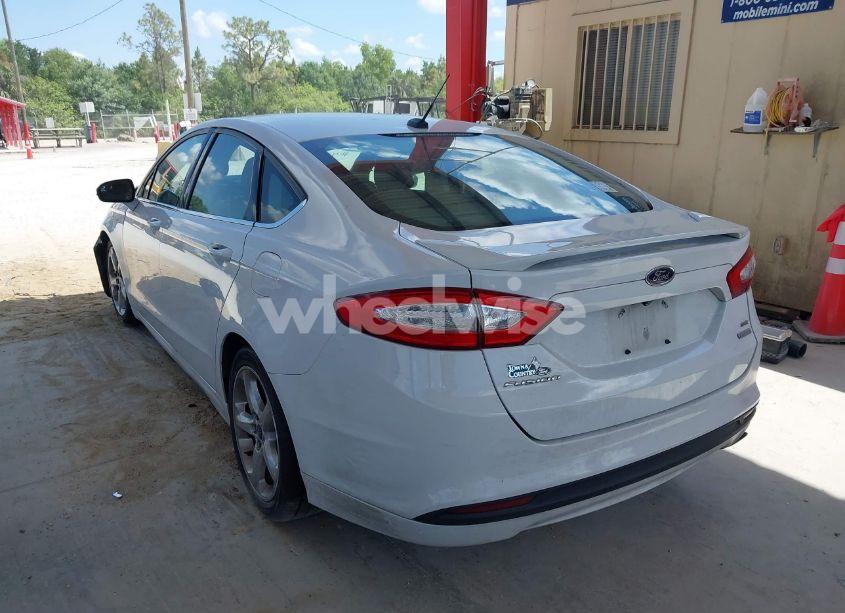 Photo 3 of 2015 Ford Fusion SE (VIN 3FA6P0HD2FR222034)