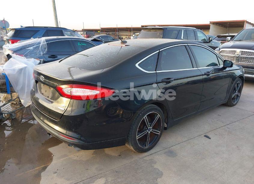 Photo 4 of 2015 Ford Fusion SE (VIN 3FA6P0HD2FR263411)