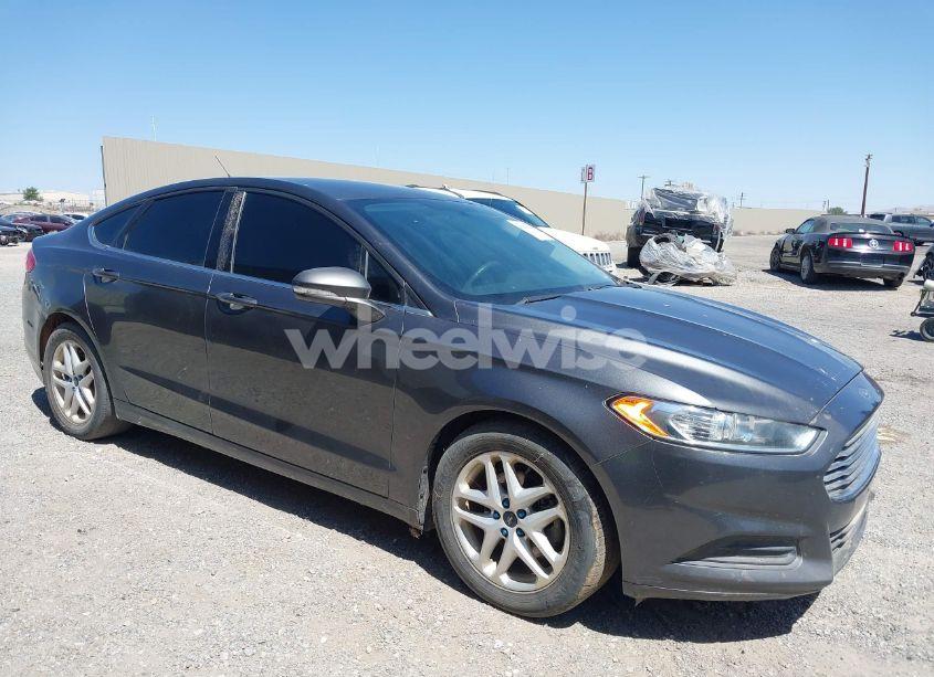 2016 Ford Fusion SE (VIN 3FA6P0HD2GR174021) main photo