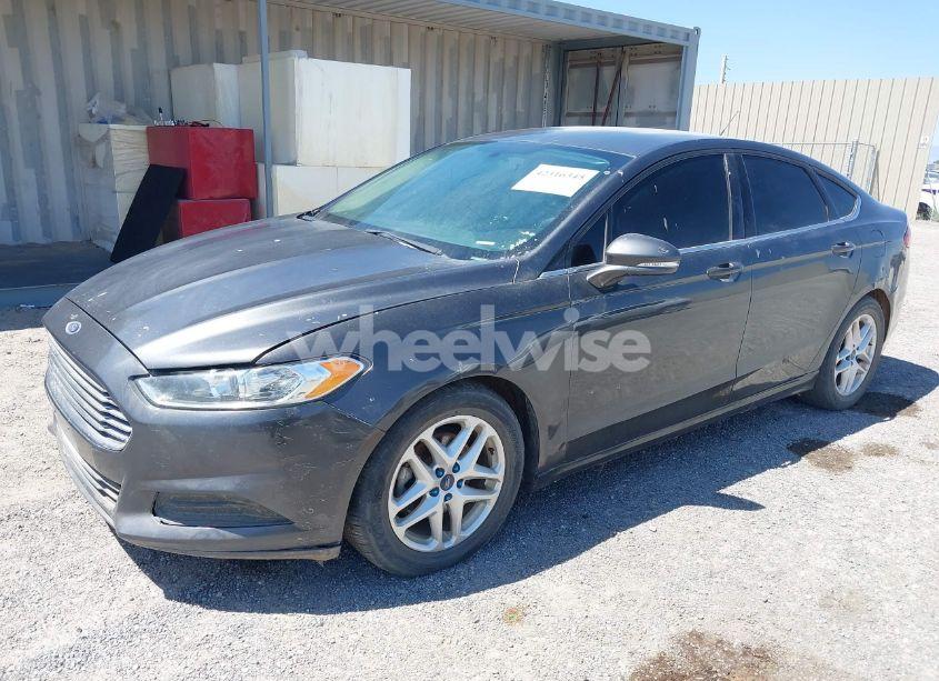 Photo 2 of 2016 Ford Fusion SE (VIN 3FA6P0HD2GR174021)