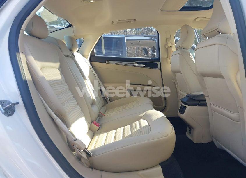 Photo 8 of 2016 Ford Fusion SE (VIN 3FA6P0HD2GR201377)