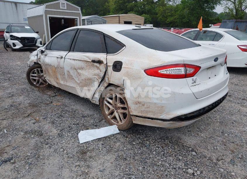 Photo 3 of 2016 Ford Fusion SE (VIN 3FA6P0HD2GR268920)