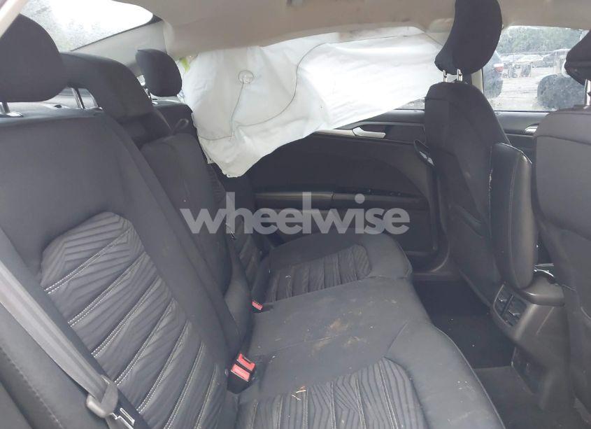 Photo 8 of 2016 Ford Fusion SE (VIN 3FA6P0HD2GR268920)