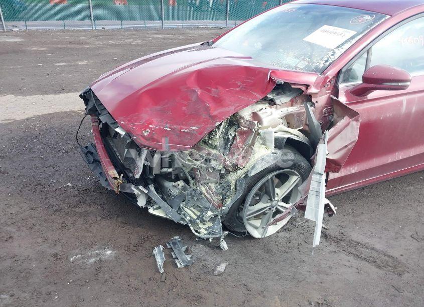 Photo 6 of 2016 Ford Fusion SE (VIN 3FA6P0HD2GR281750)