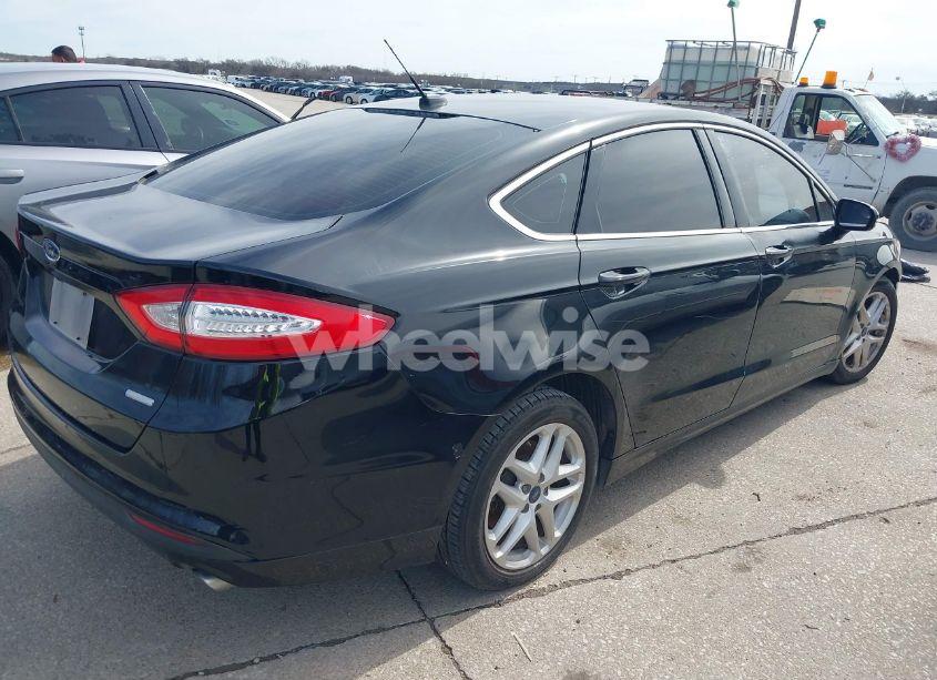 Photo 4 of 2016 Ford Fusion SE (VIN 3FA6P0HD2GR307571)