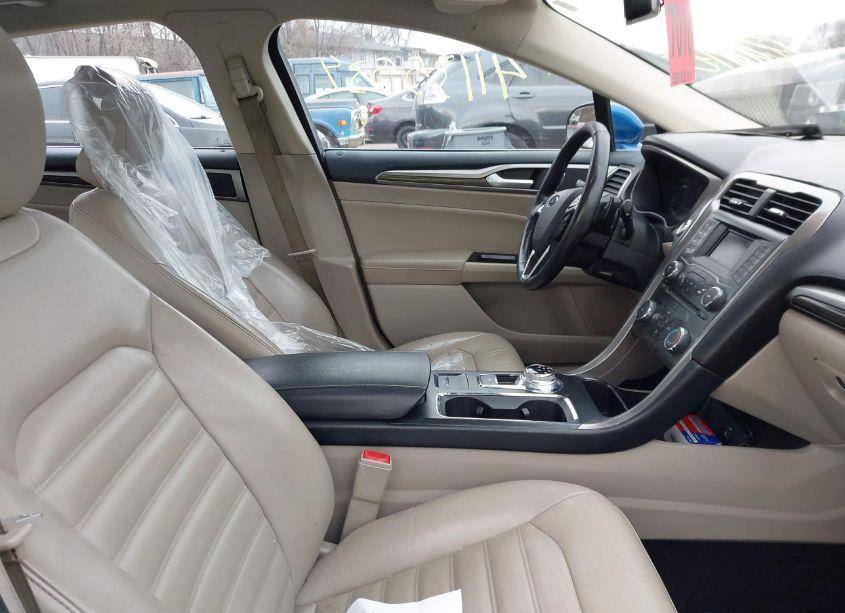 Photo 5 of 2017 Ford Fusion SE (VIN 3FA6P0HD2HR116363)