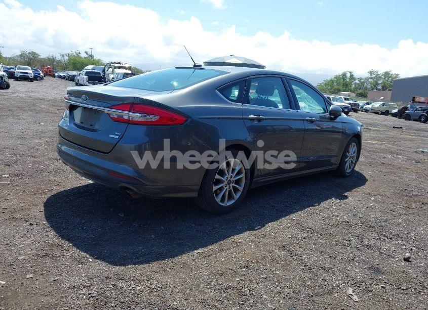 Photo 4 of 2017 Ford Fusion SE (VIN 3FA6P0HD2HR122356)