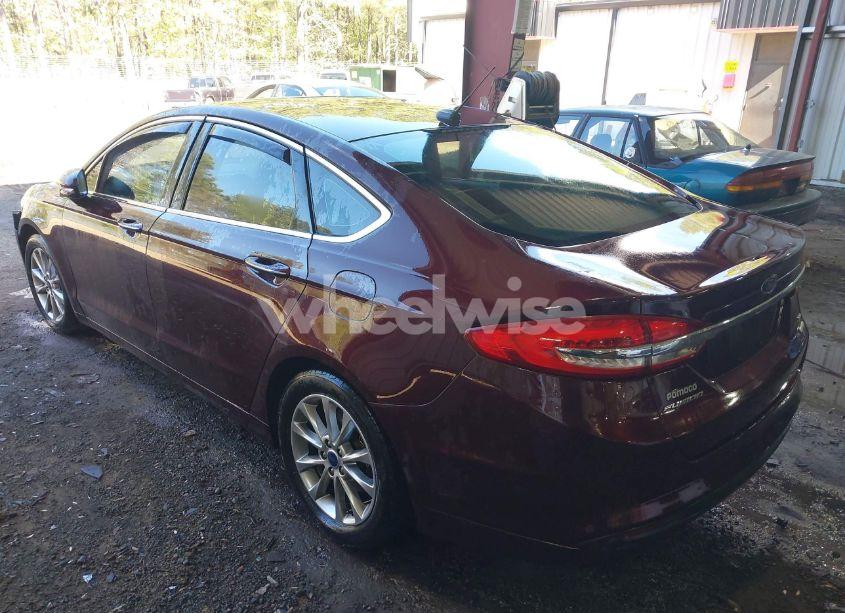 Photo 3 of 2017 Ford Fusion SE (VIN 3FA6P0HD2HR122650)