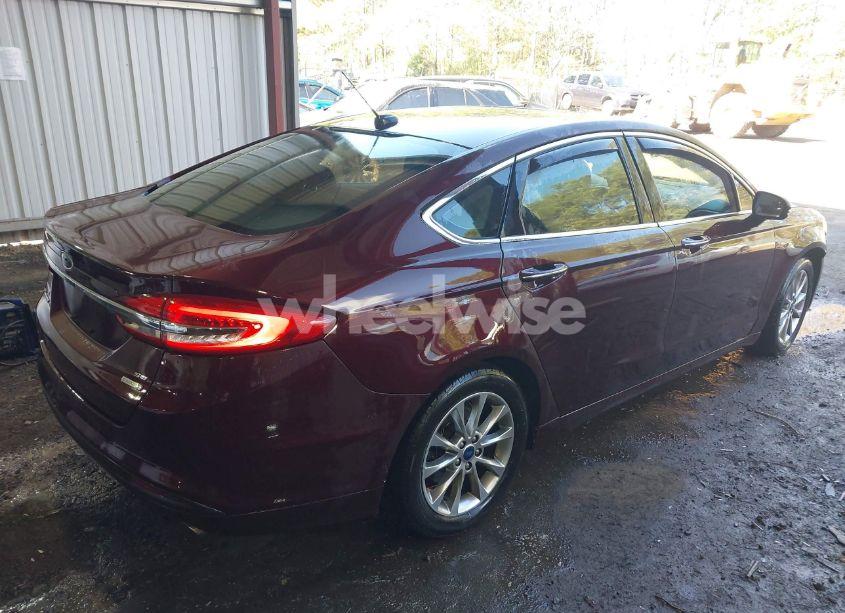 Photo 4 of 2017 Ford Fusion SE (VIN 3FA6P0HD2HR122650)