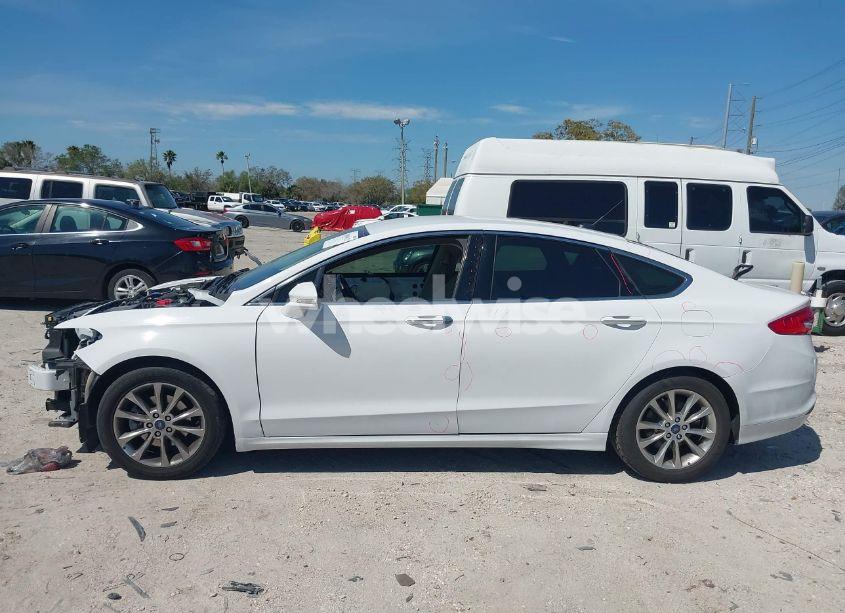 Photo 15 of 2017 Ford Fusion SE (VIN 3FA6P0HD2HR124429)