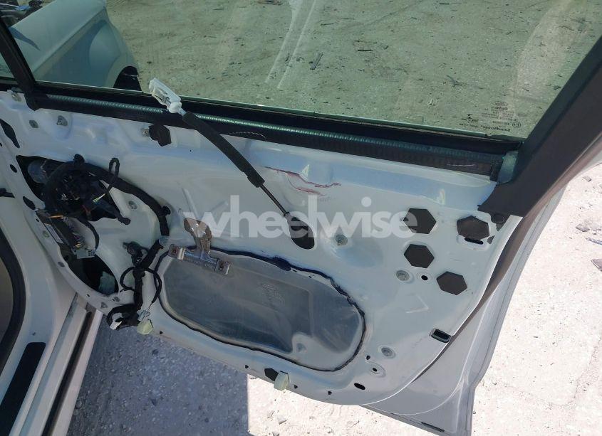 Photo 20 of 2017 Ford Fusion SE (VIN 3FA6P0HD2HR124429)