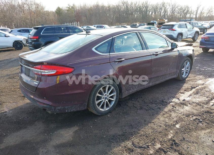 Photo 4 of 2017 Ford Fusion SE (VIN 3FA6P0HD2HR128030)