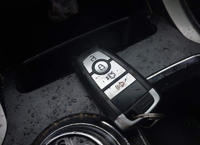 Photo 11 of 2017 Ford Fusion SE (VIN 3FA6P0HD2HR129095)