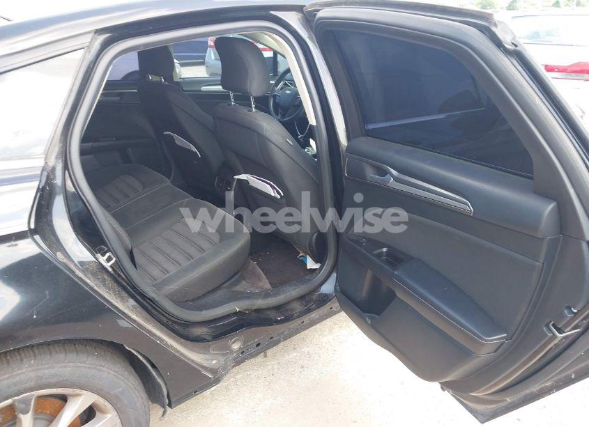 Photo 8 of 2017 Ford Fusion SE (VIN 3FA6P0HD2HR140839)