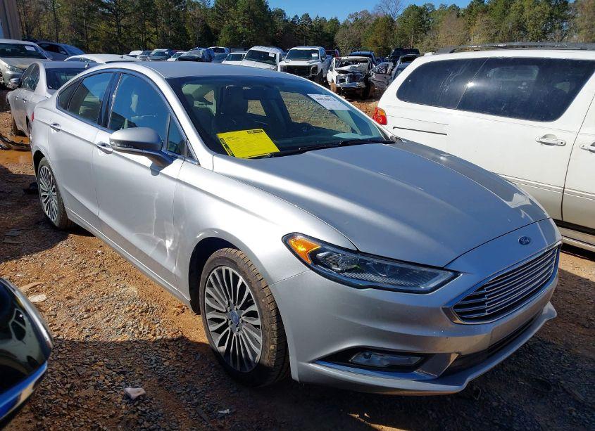 2017 Ford Fusion SE (VIN 3FA6P0HD2HR167099) main photo