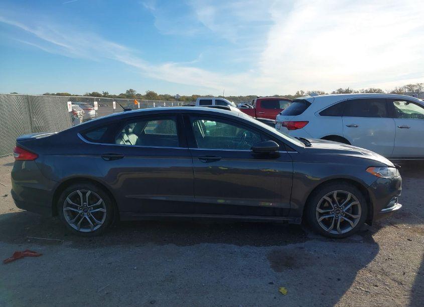 Photo 13 of 2017 Ford Fusion SE (VIN 3FA6P0HD2HR178393)
