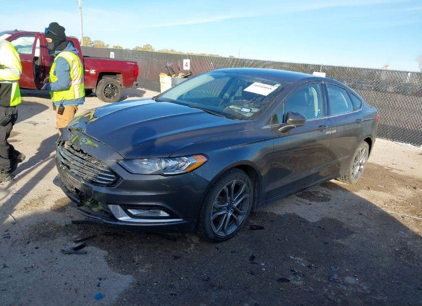 Photo 2 of 2017 Ford Fusion SE (VIN 3FA6P0HD2HR178393)