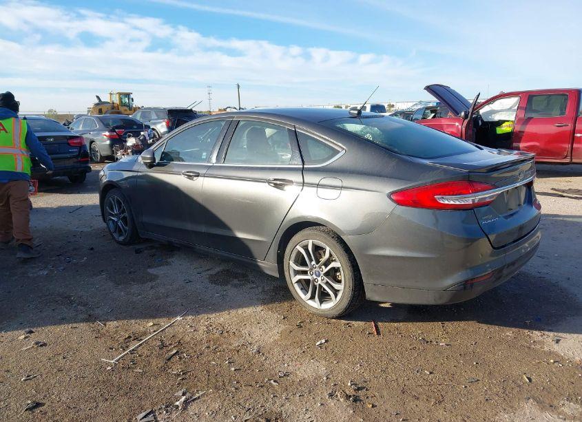 Photo 3 of 2017 Ford Fusion SE (VIN 3FA6P0HD2HR178393)