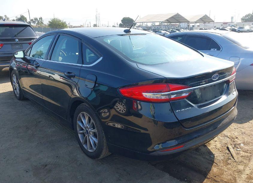 Photo 3 of 2017 Ford Fusion SE (VIN 3FA6P0HD2HR183884)