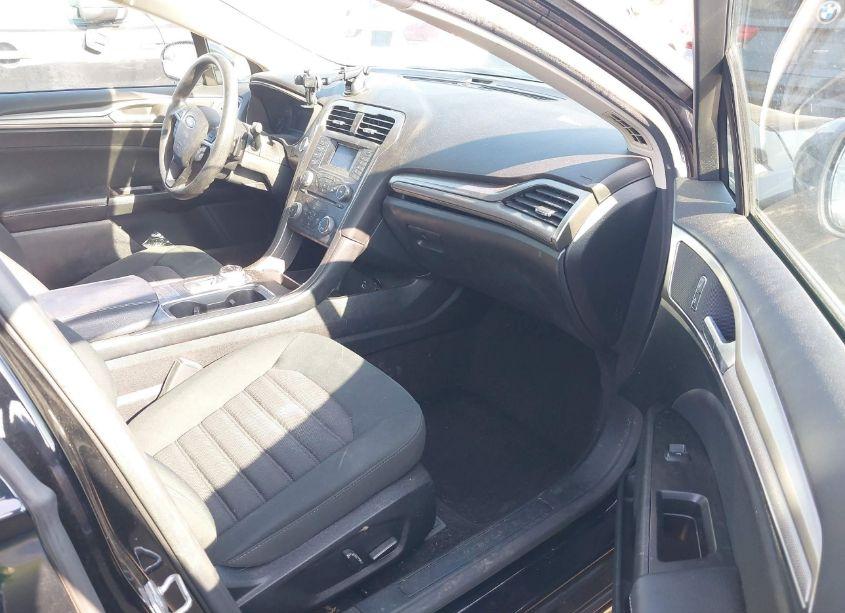 Photo 5 of 2017 Ford Fusion SE (VIN 3FA6P0HD2HR183884)